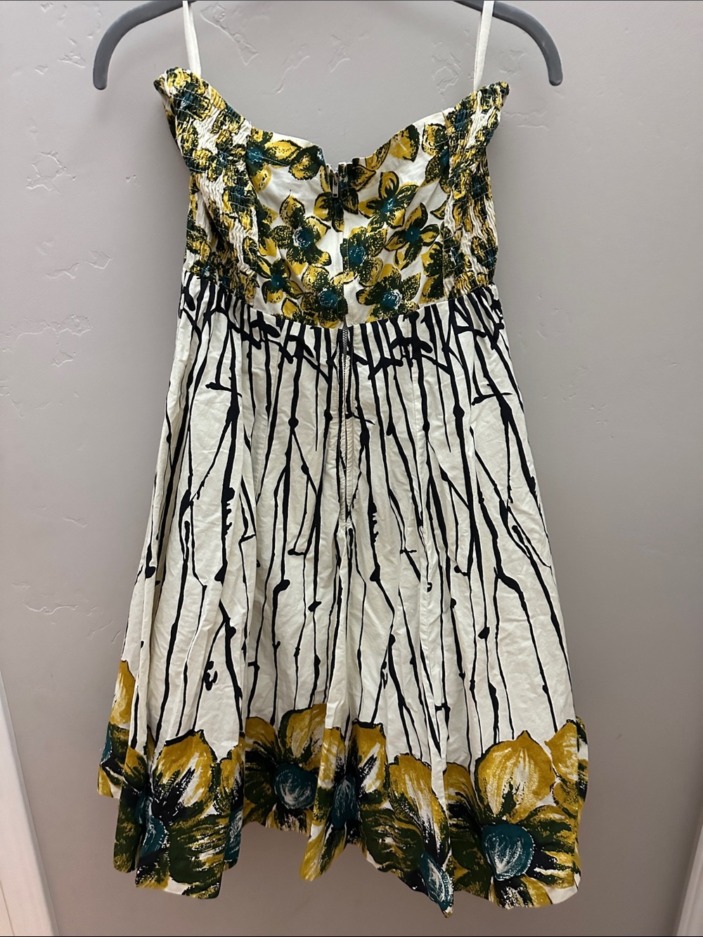 Girls From Savoy Dress - Picture 3 of 3